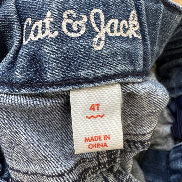 NWOT Cat & Jack 4T Girls Blue Denim Shorts with White Lace - Picture 6 of 6